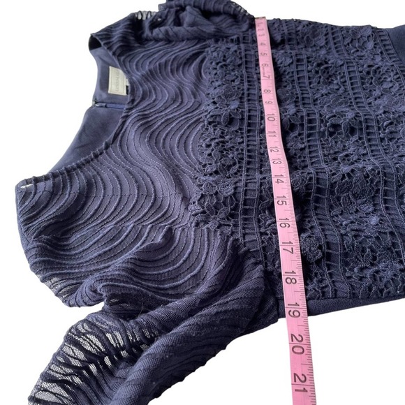 Katherine Kelly Navy Lace Inset Short Sleeve Midi Sheath Dress in size 10. - Picture 9 of 14